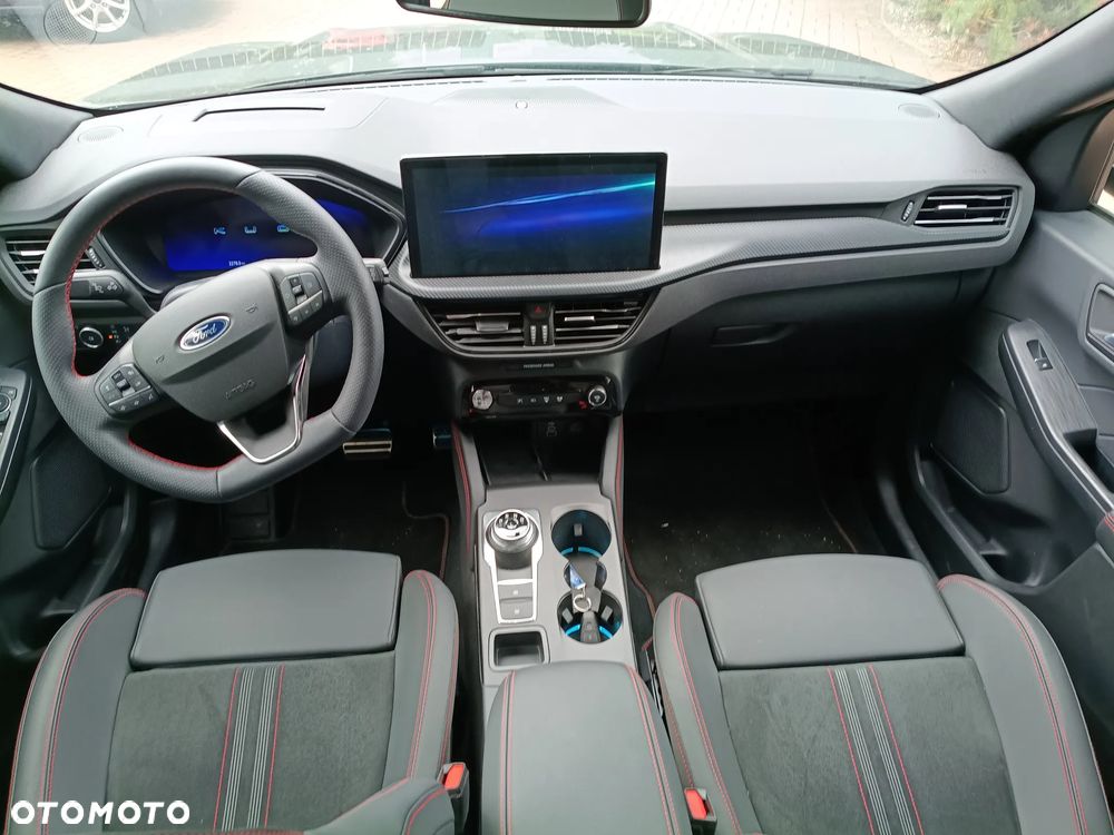 Ford Kuga 2.5P PHEV FWD ST-Line X - 17