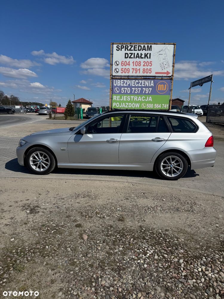 BMW Seria 3 320d xDrive DPF Edition Exclusive - 14