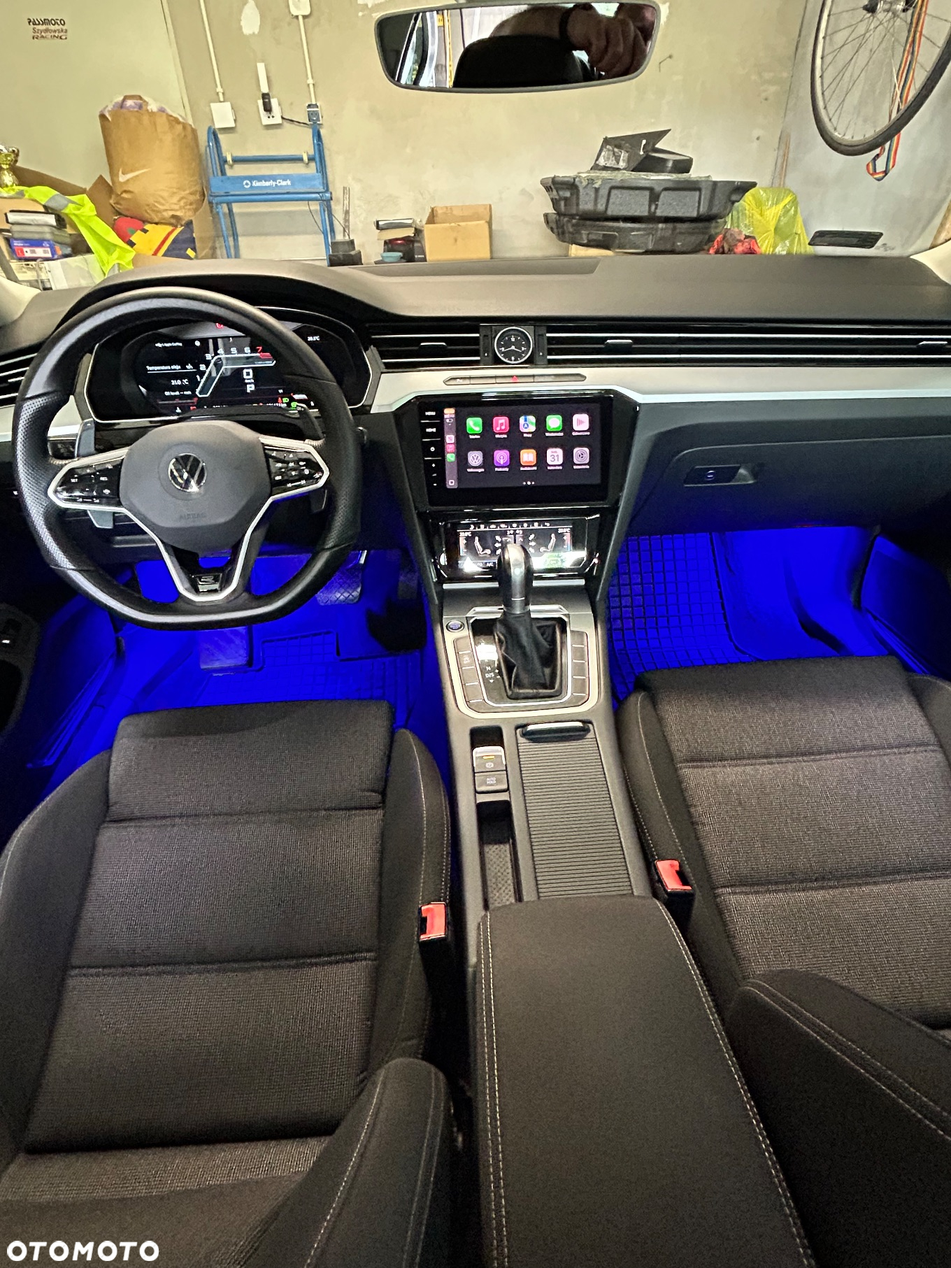 Volkswagen Passat - 13