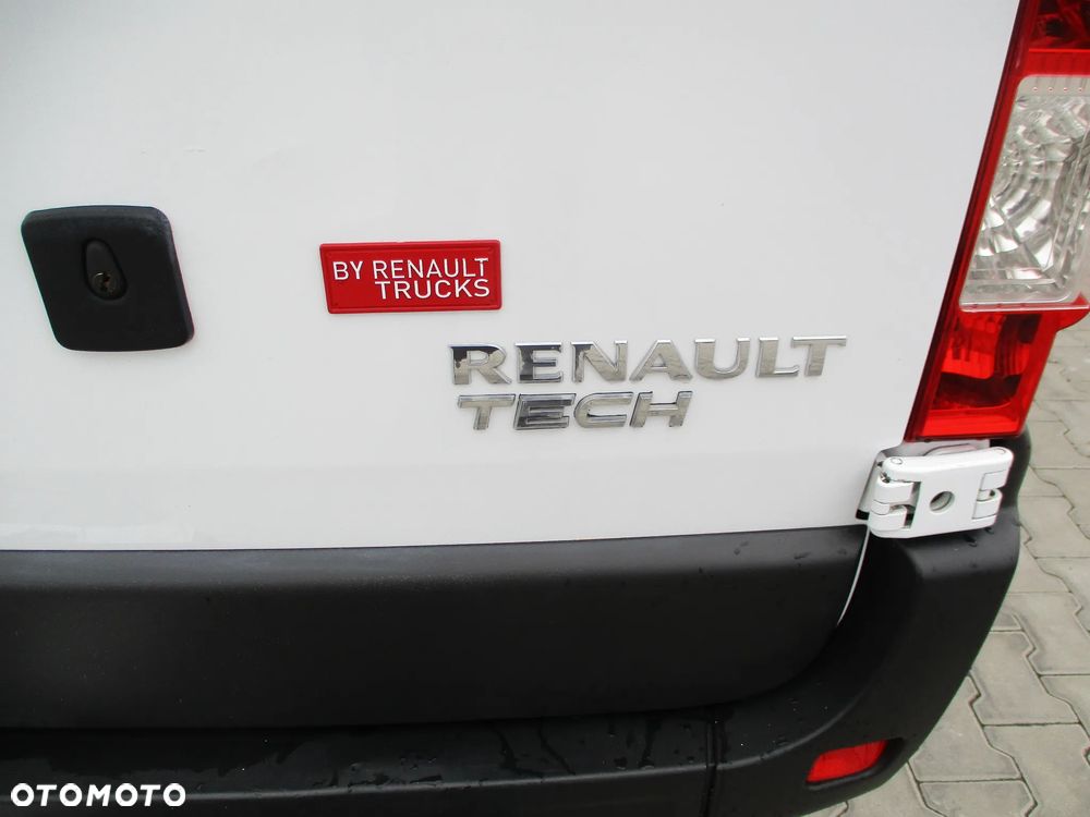 Renault Master III - 23