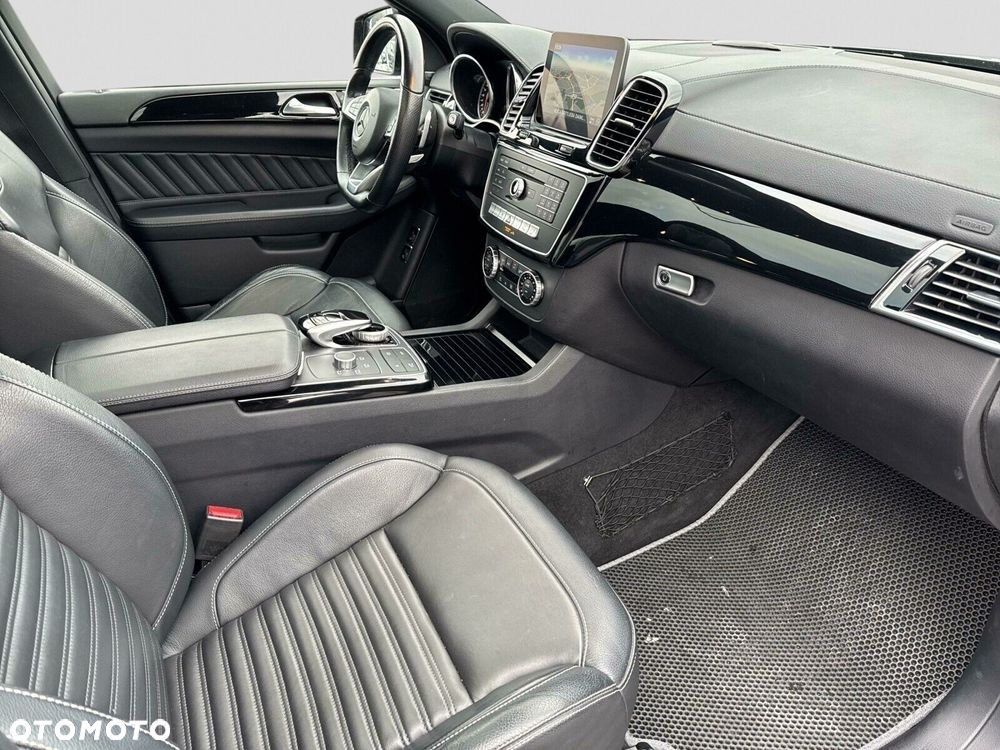 Mercedes-Benz GLE AMG Coupe 43 4-Matic - 22