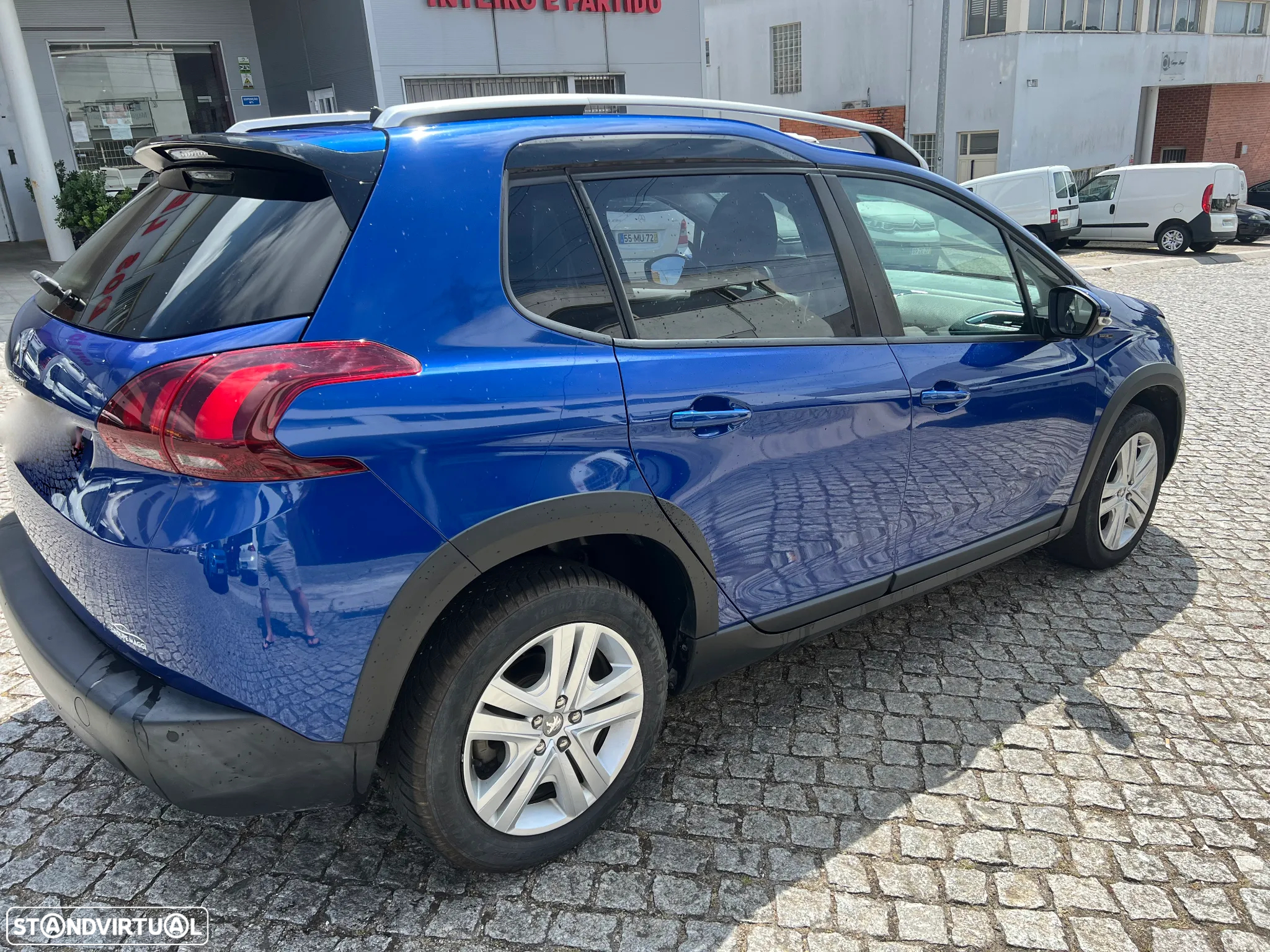 Peugeot 2008 1.2 PureTech Signature EAT6 - 14