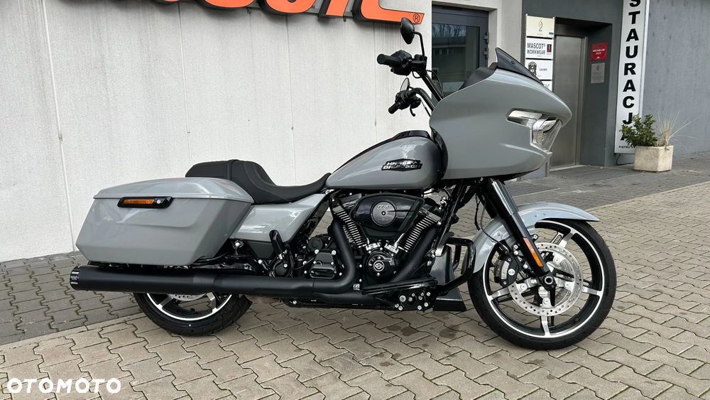 Harley-Davidson Touring Road Glide - 3
