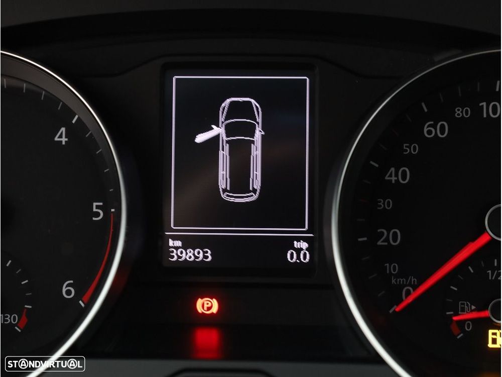 VW Passat Variant 1.6 TDI Business DSG - 20