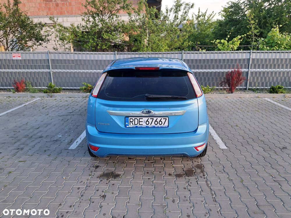 Ford Focus 2.0 Ghia - 3