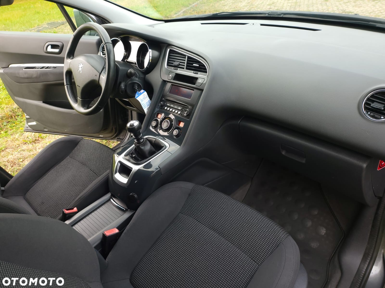 Peugeot 5008 1.6 BlueHDI Allure S&S - 8