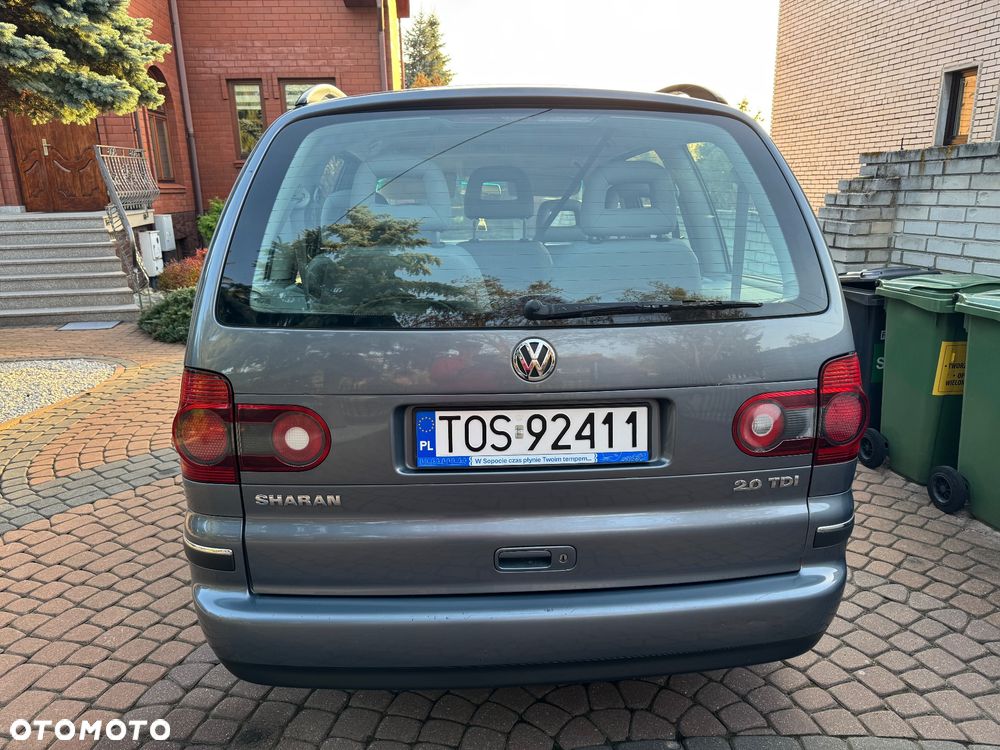 Volkswagen Sharan 2.0 TDI Comfortline - 8