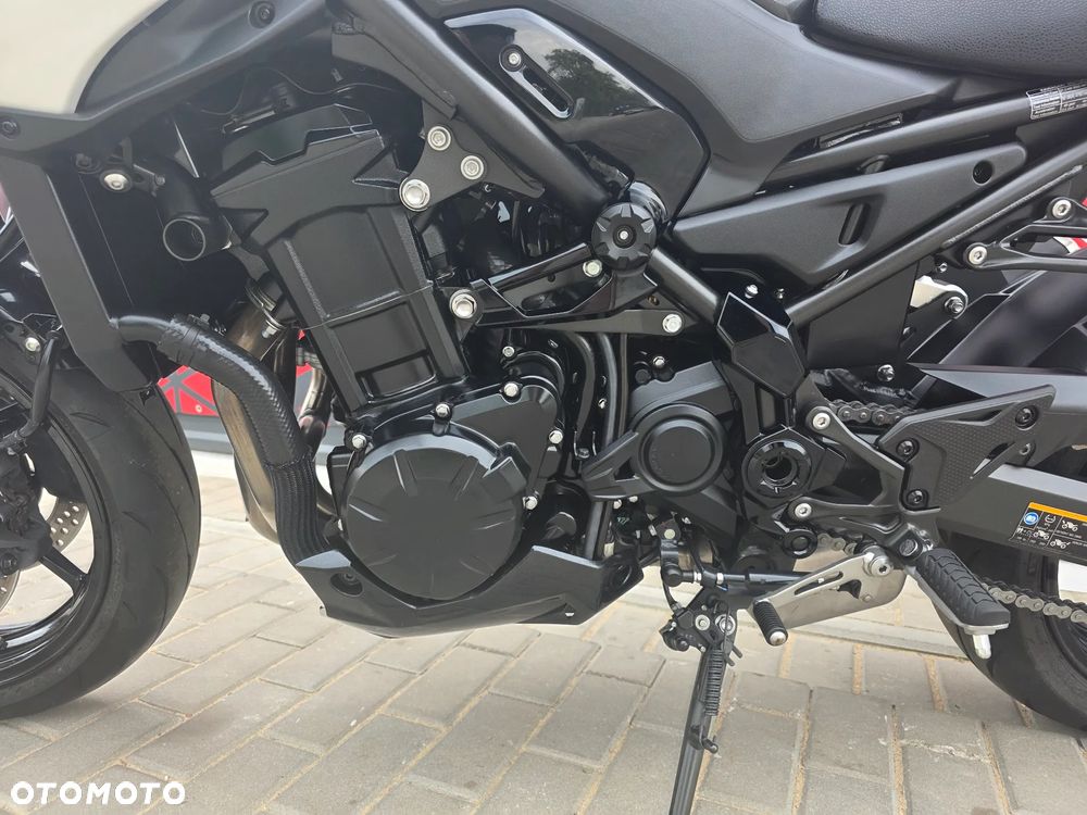 Kawasaki Z 900 - 29
