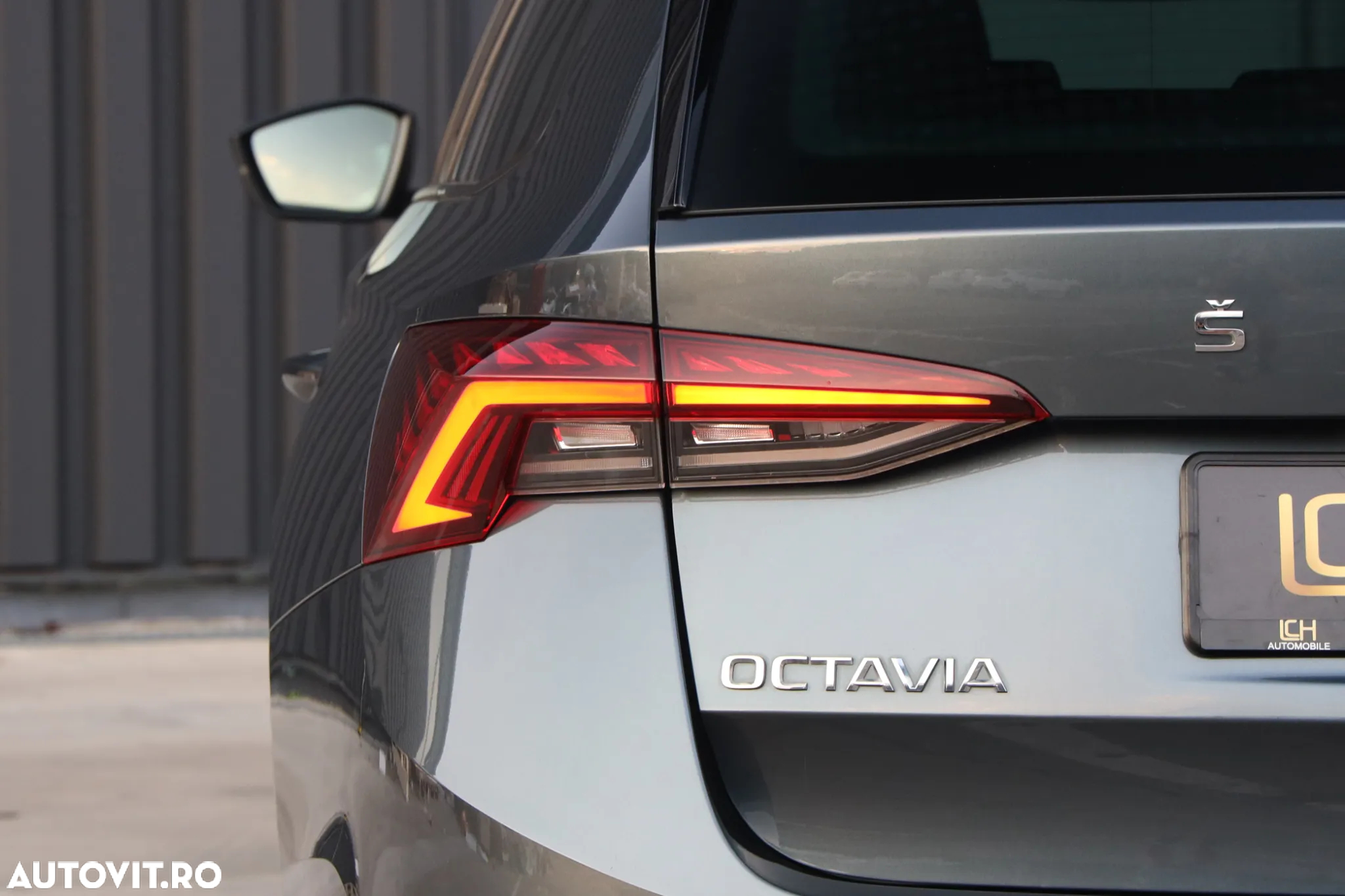Skoda Octavia 2.0 TDI DSG Style - 23