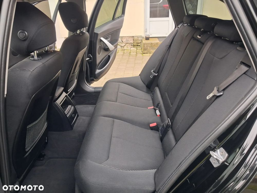 BMW Seria 3 316d Modern Line - 20