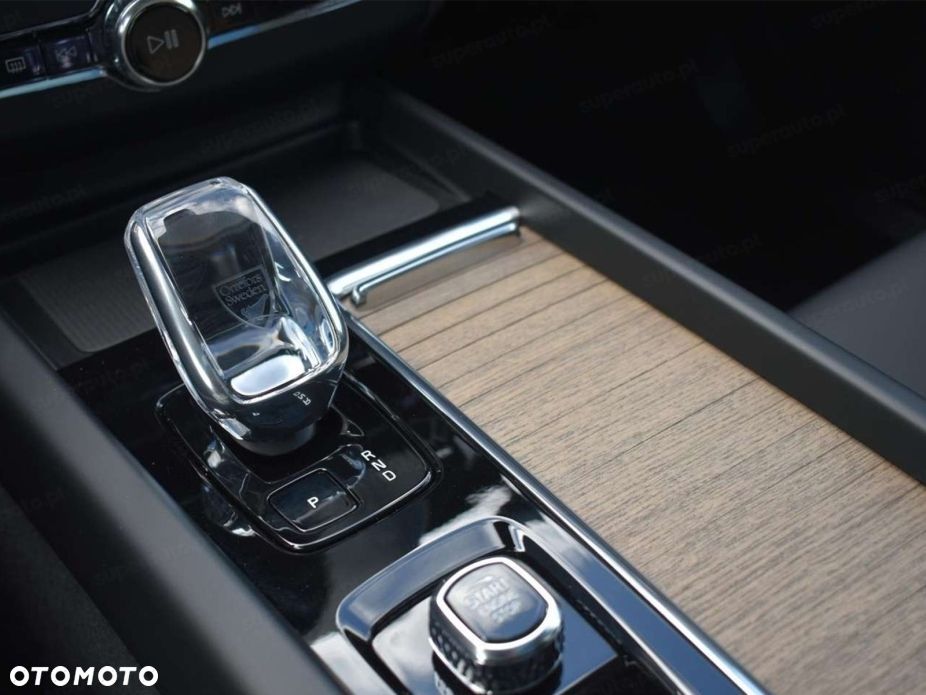 Volvo ES90 - 17