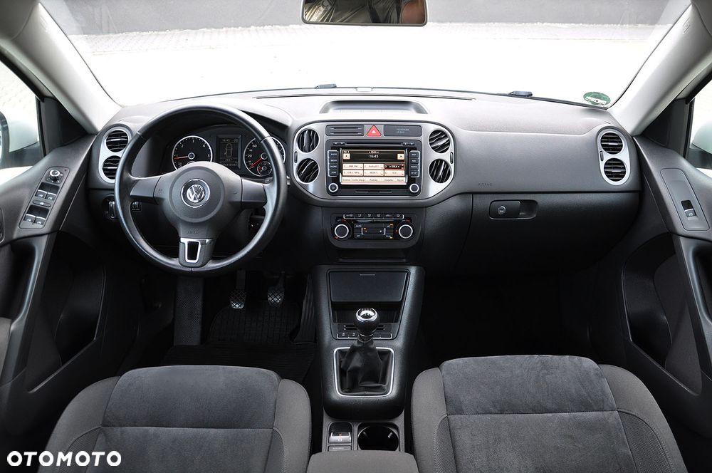 Volkswagen Tiguan 2.0 TDI DPF BlueMotion Technology Sport & Style - 6