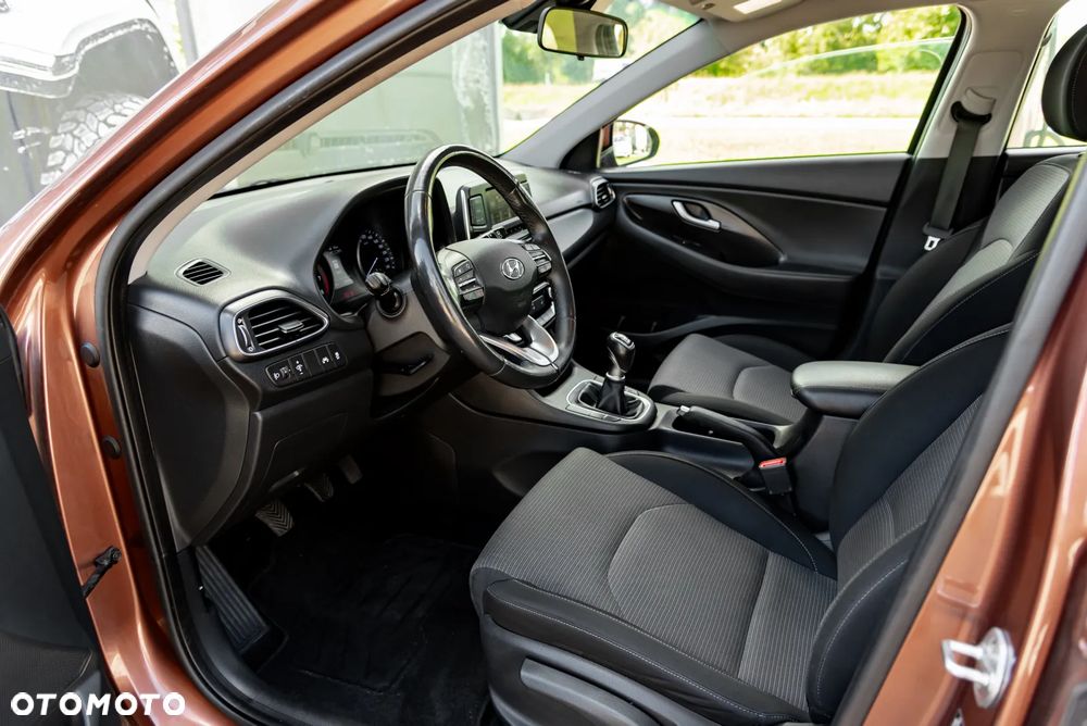 Hyundai i30 1.0 T-GDI Family+ - 16