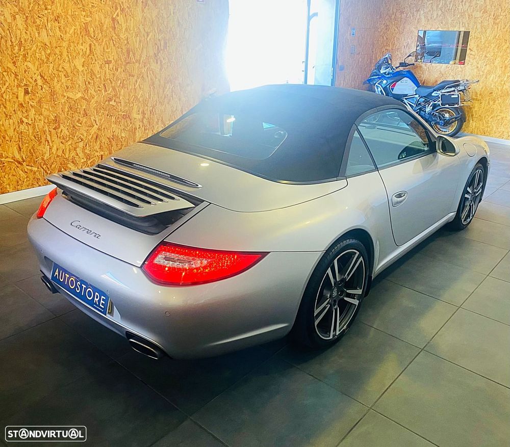 Porsche 911 Série F - 17