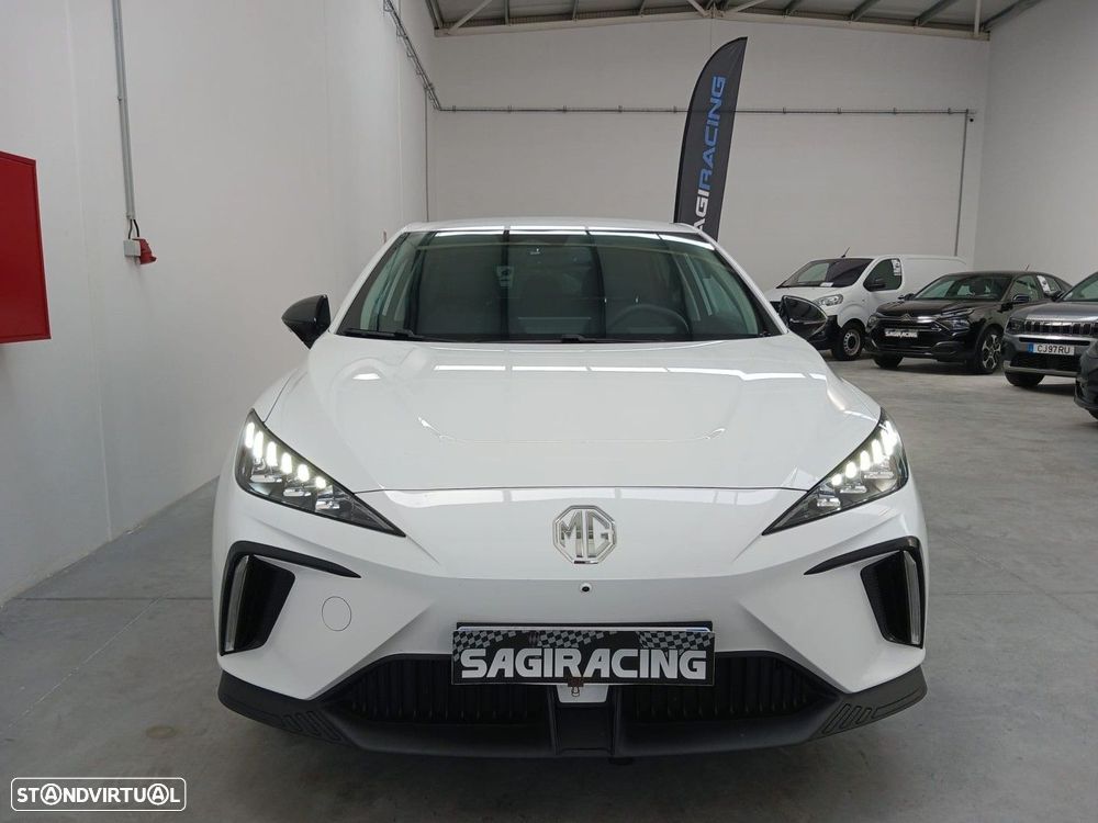 MG MG4 64 kWh Luxury - 3