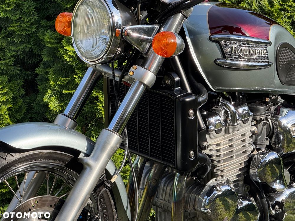 Triumph Thunderbird - 25