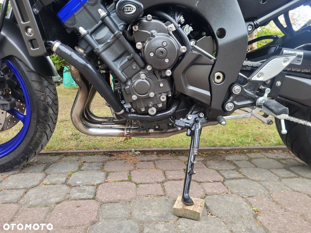 Yamaha FZ8 - 26