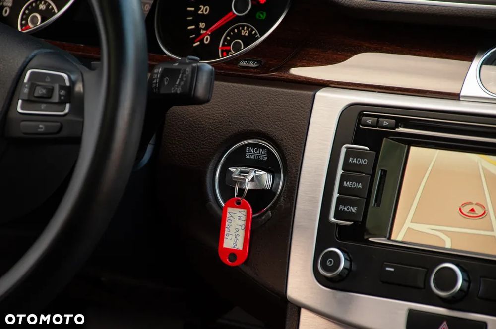 Volkswagen Passat 2.0 TDI DPF Highline DSG - 17