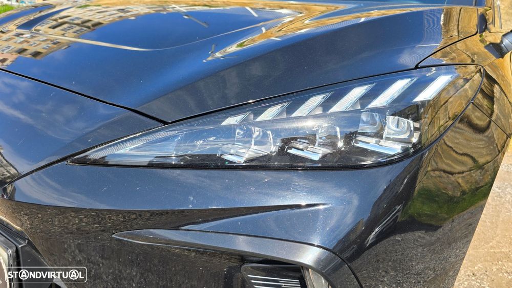 MG MG4 64 kWh Luxury - 60