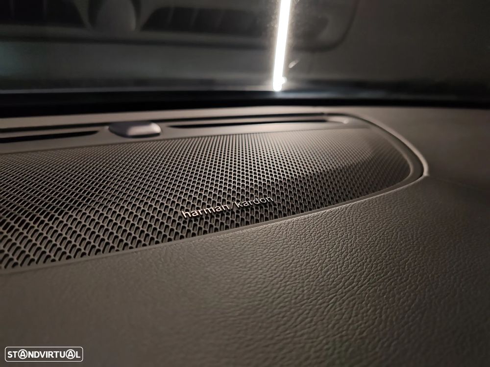 Volvo V90 2.0 T8 PHEV R-Design Expression AWD - 17