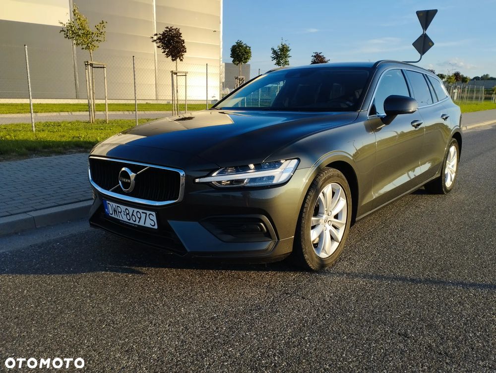 Volvo V60 B3 B Momentum - 5
