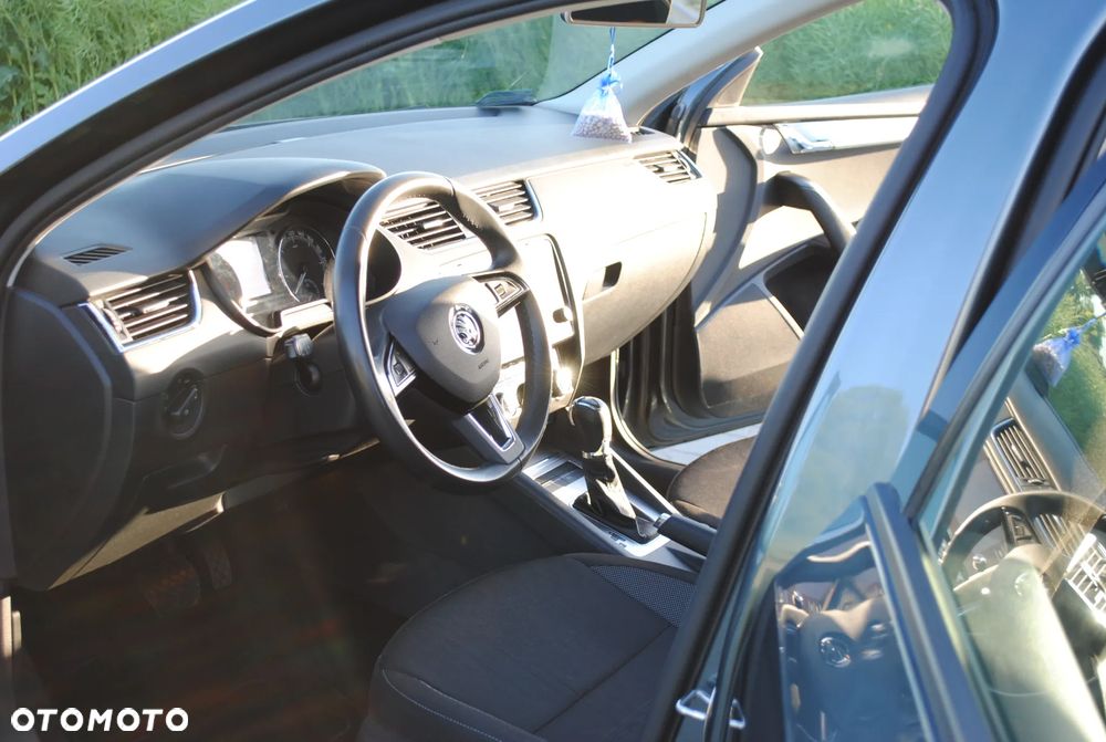 Skoda Octavia 1.5 TSI ACT Style DSG - 7