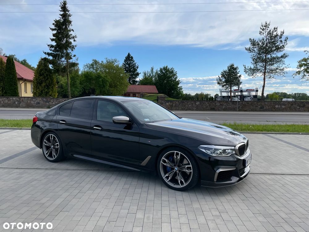 BMW Seria 5 M550i xDrive sport - 3