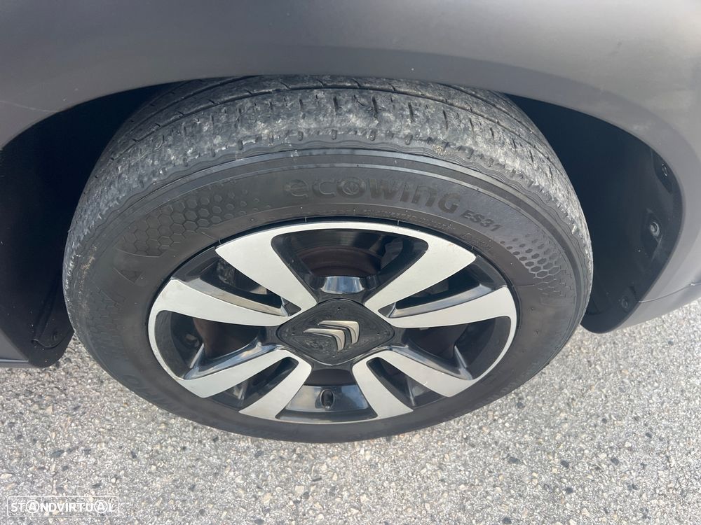 Citroën C3 Aircross 1.2 PureTech Live - 28