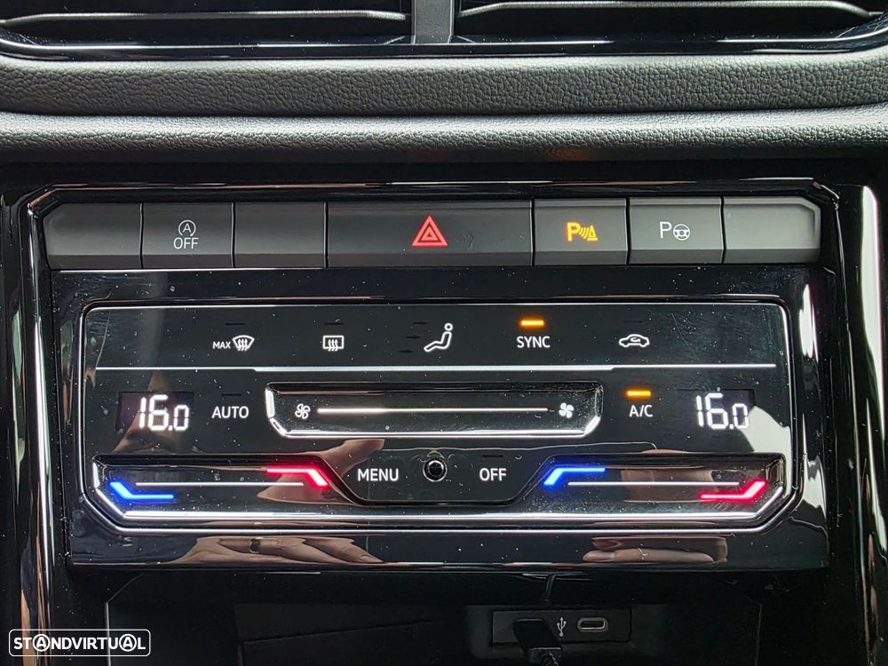 VW T-Roc 1.0 TSI Black Style - 29