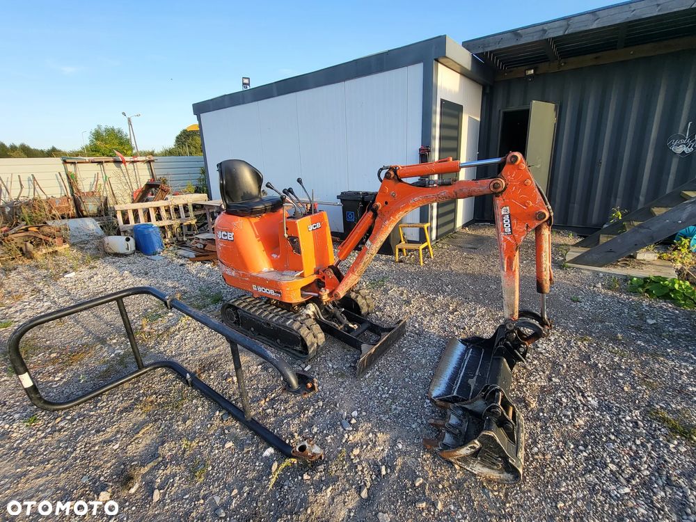 JCB 8008 - 7