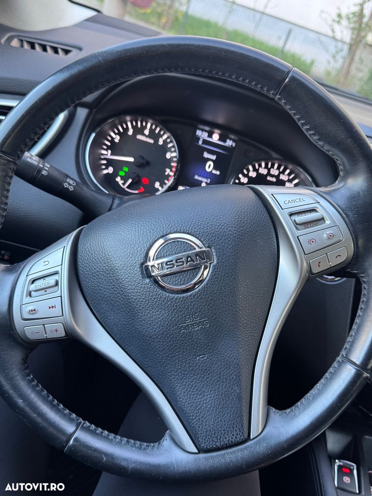 Nissan Qashqai 1.2 DIG-T Xtronic 360 - 11