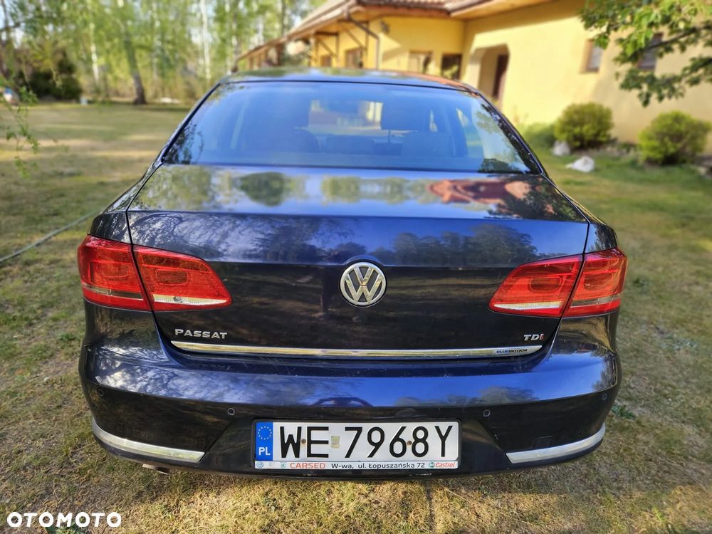 Volkswagen Passat 1.6 TDI DPF BlueMot Comfortline - 21