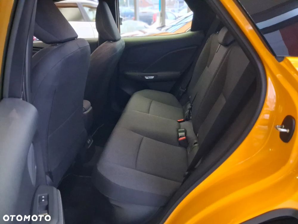 Lexus LBX 1.5 Hybrid - 17