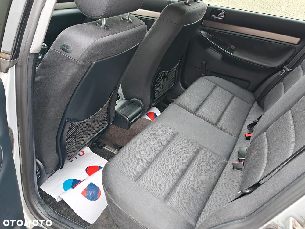 Audi A4 Avant 1.8 - 11