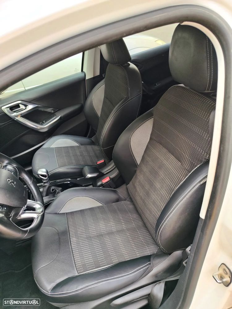Peugeot 2008 1.6 BlueHDi Allure - 8