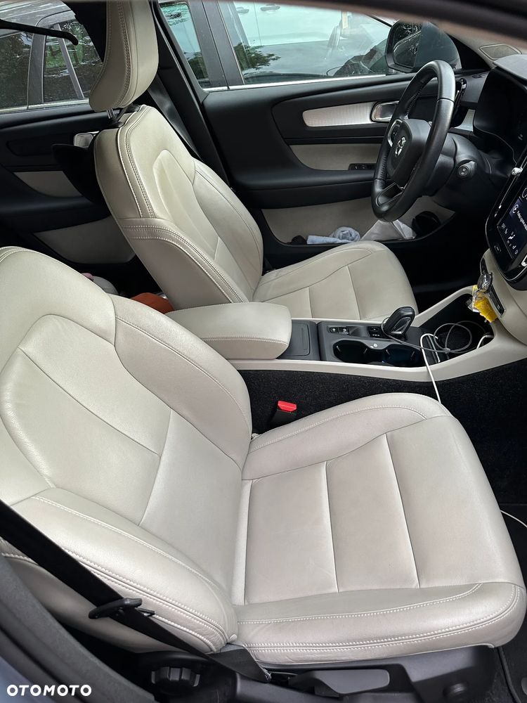 Volvo XC 40 T3 Momentum Pro - 7