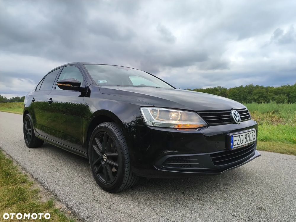 Volkswagen Jetta 1.6 TDI BMT Trendline - 9