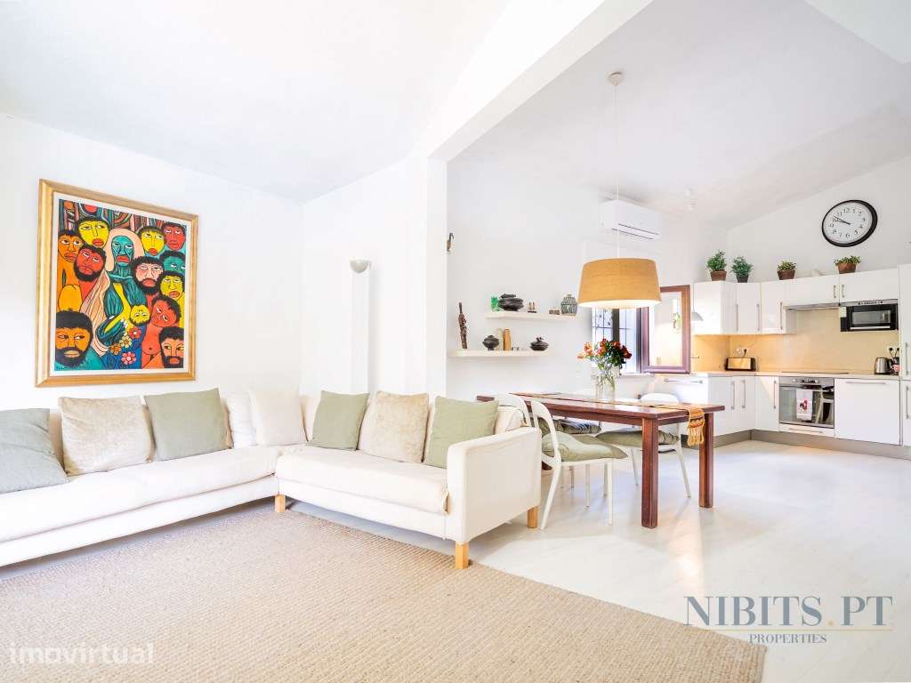 T2 Duplex soalheiro no Cascais histórico - 121 m² com piscina e vis... - Grande imagem: 3/26