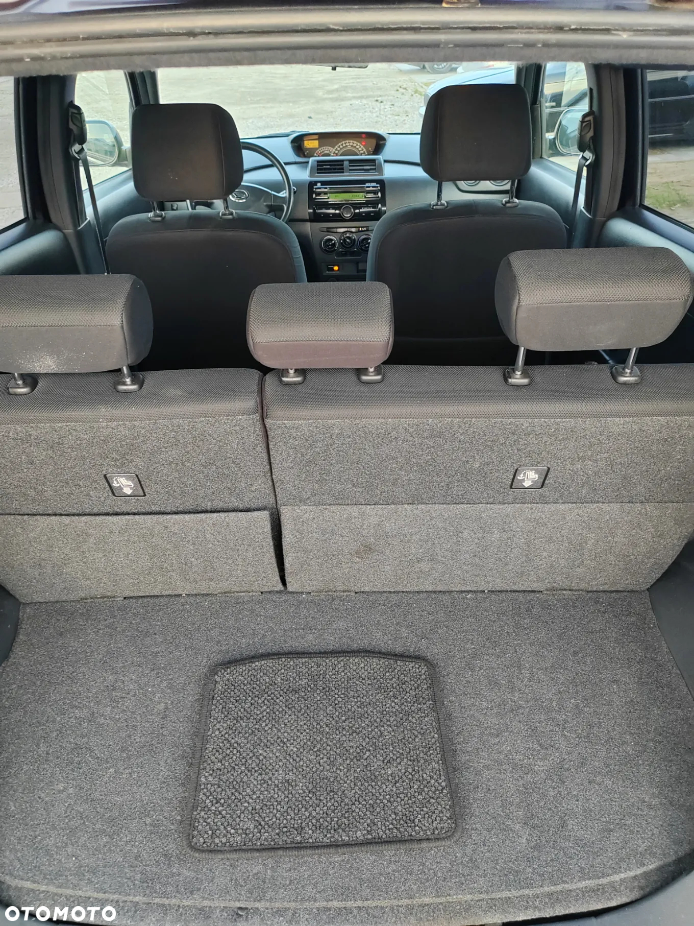 Daihatsu Materia 1.3 - 10
