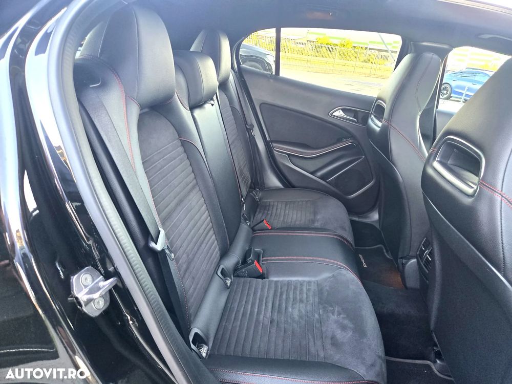 Mercedes-Benz GLA - 11