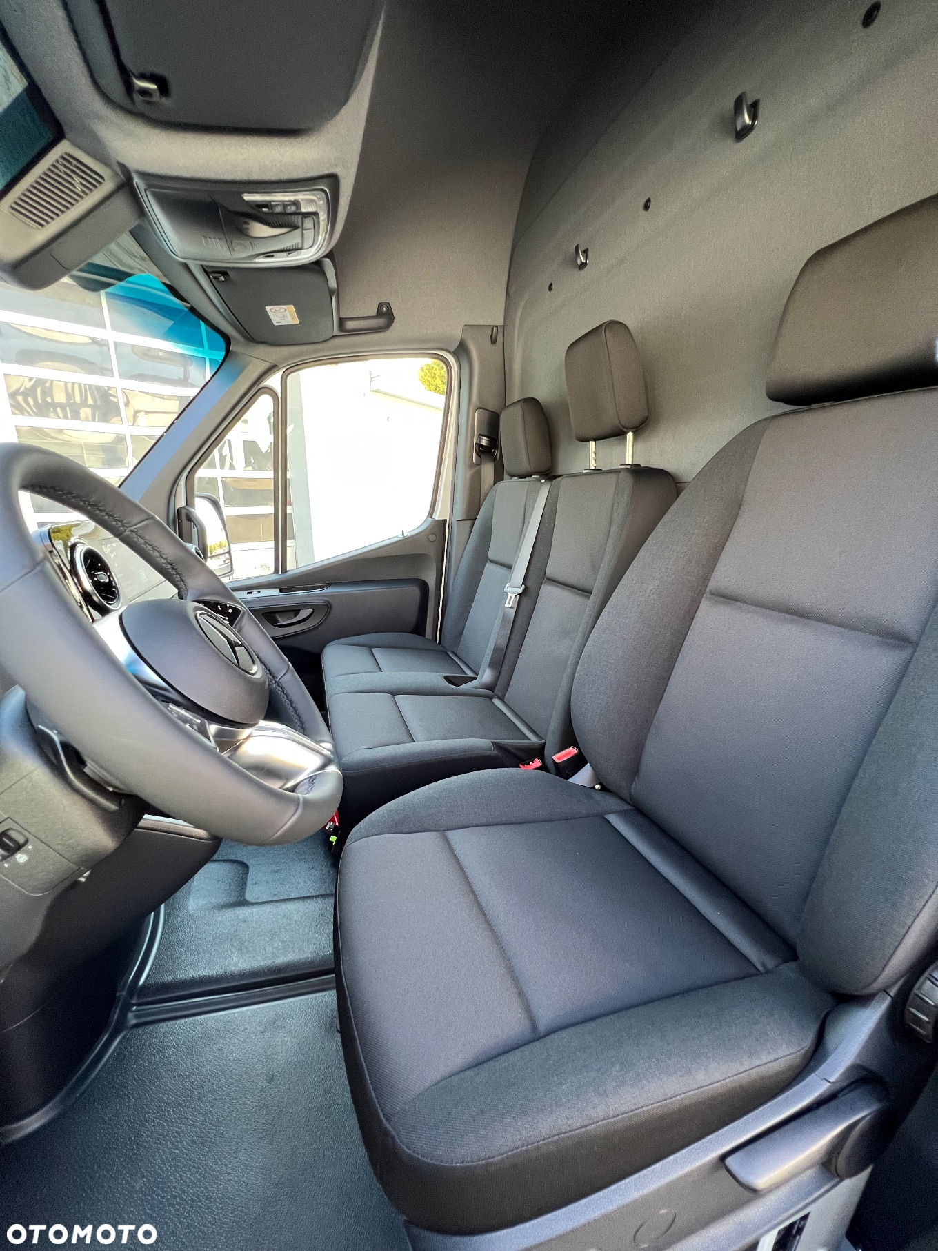 Mercedes-Benz eSprinter - 27