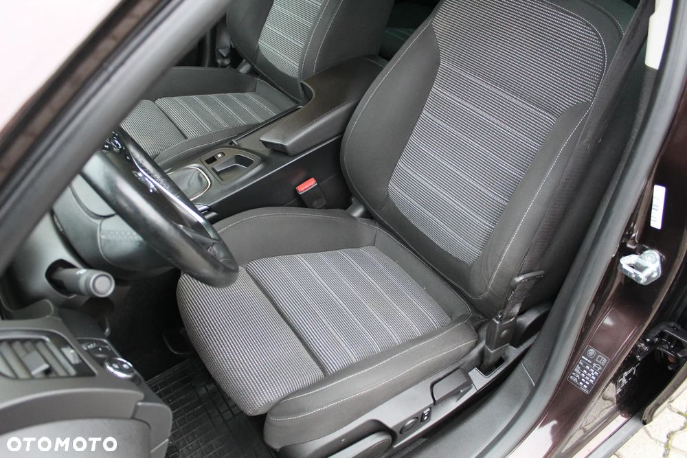 Opel Insignia - 17