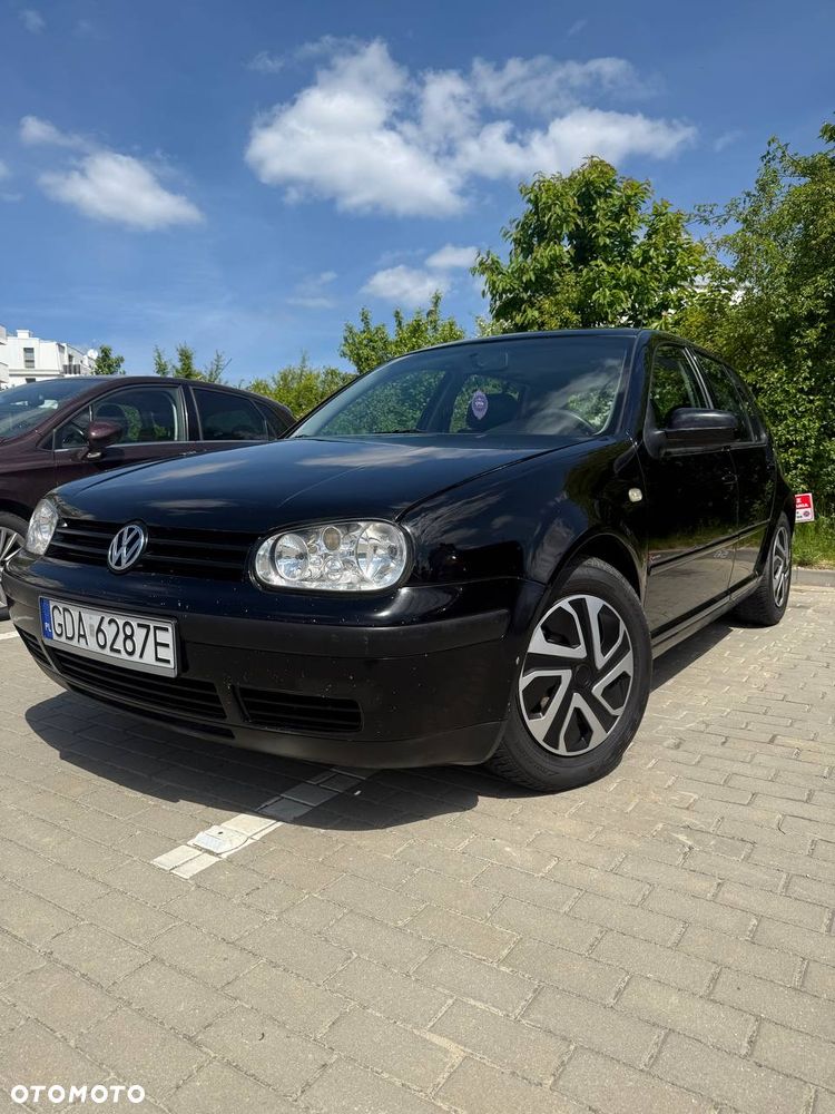 Volkswagen Golf - 16
