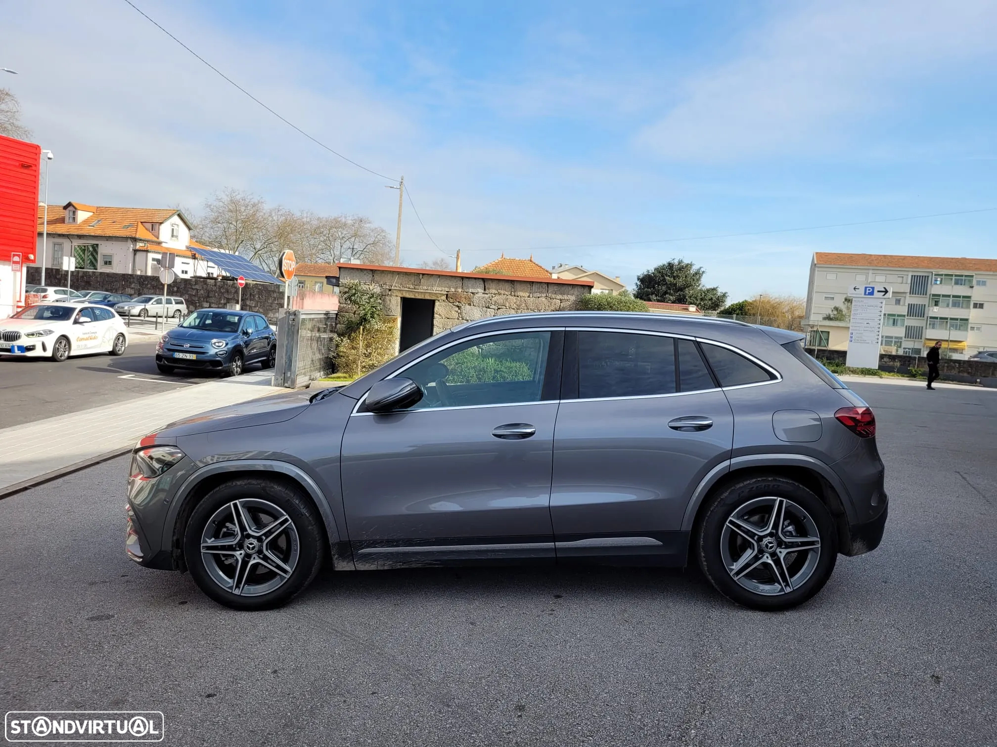Mercedes-Benz GLA 200 7G-DCT AMG Line - 3