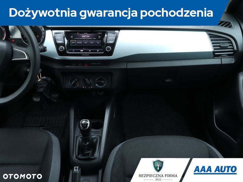 Skoda Fabia - 10