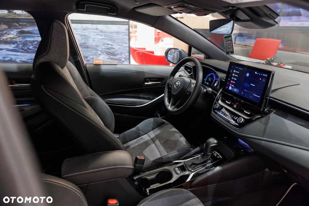 Toyota Corolla 1.8 Hybrid Style - 31