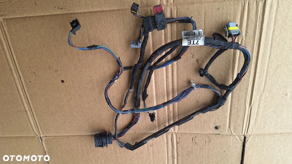 WIAZKA DRZWI PRAWA LEWA PRZOD MERIVA A