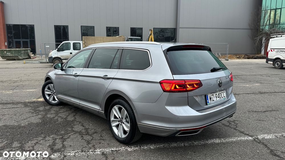 Volkswagen Passat 2.0 TDI EVO Elegance DSG - 4