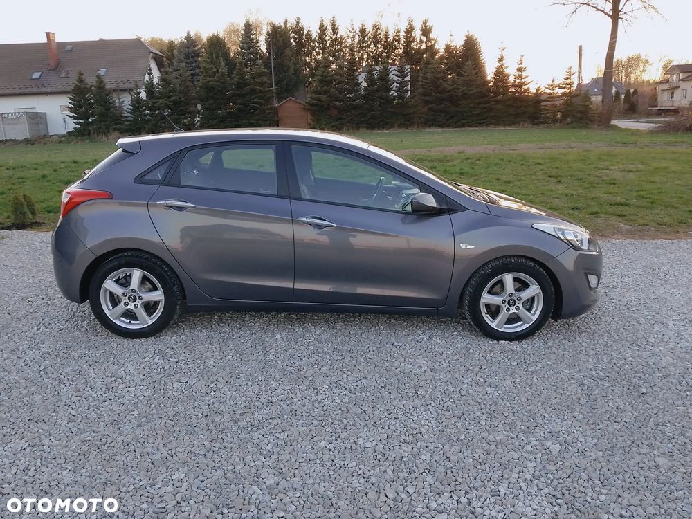 Hyundai i30 blue 1.4 Classic Navigation - 5