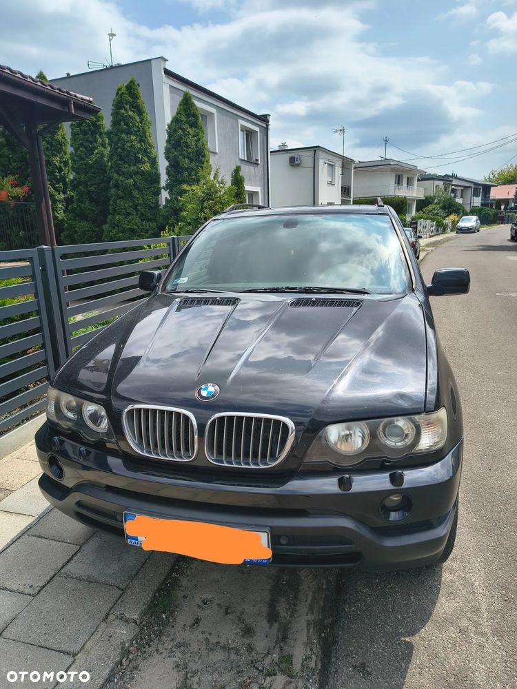 BMW X5 4.4i - 1